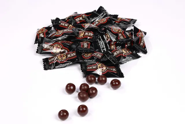 caff-new-york-c-r-ales-enrob-es-de-chocolat-noir-au-caf-900-g image 1